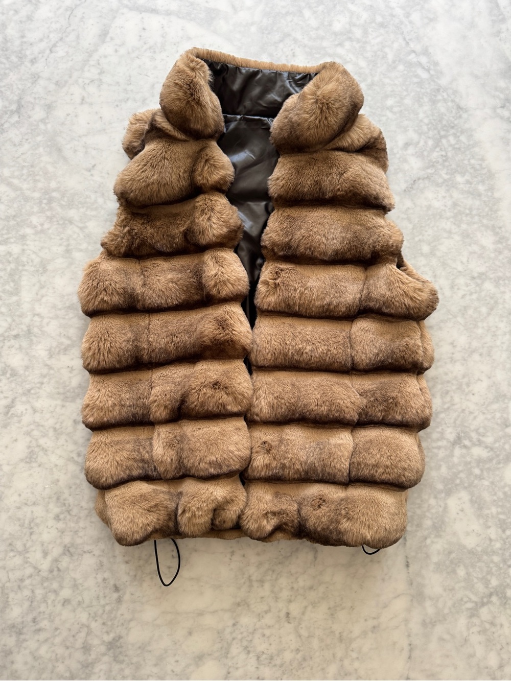 Jocelyn Tan Faux Fur Puffer Vest with Stand Collar - Picture 6 of 8